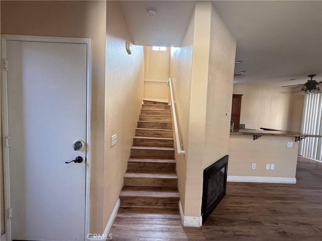 Residential Lease for rent at 17 Calle De Los Grabados, Rancho Santa Margarita CA featuring 3 beds and 3 baths