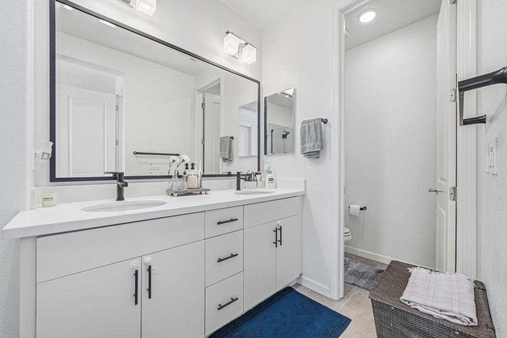 Active for sale at Sunnyvale, CA, Sunnyvale, CA CA and 3 baths