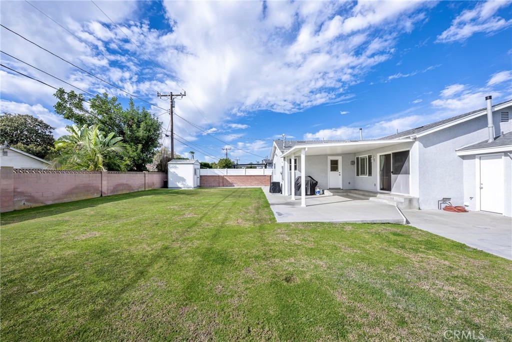 Residential for sale at 3308 W Teranimar, Anaheim CA featuring 3 beds and 2 baths