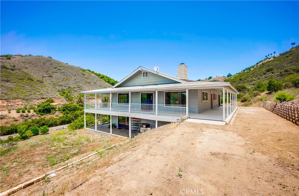 Residential for sale at 44196 La Cruz Drive, Temecula CA featuring 3 beds and 3 baths