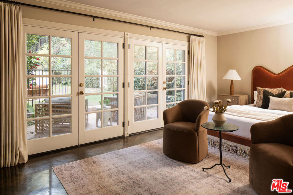 Residential for sale at 2533 Benedict Canyon Drive, Beverly Hills CA featuring 3 beds and 4 baths