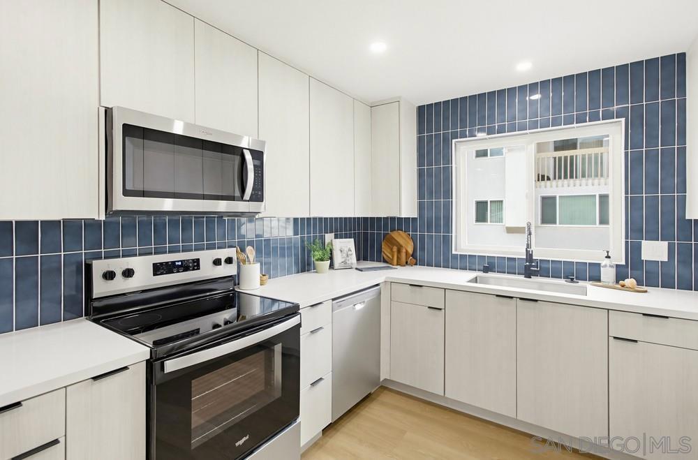 Residential for sale at 4020 La Jolla Village, La Jolla CA featuring 3 beds and 3 baths