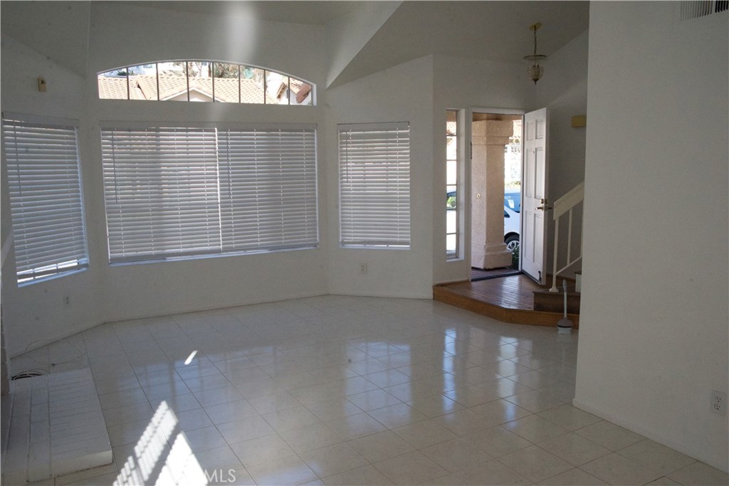 Residential Lease for rent at 29526 Crown, Laguna Niguel CA featuring 3 beds and 3 baths