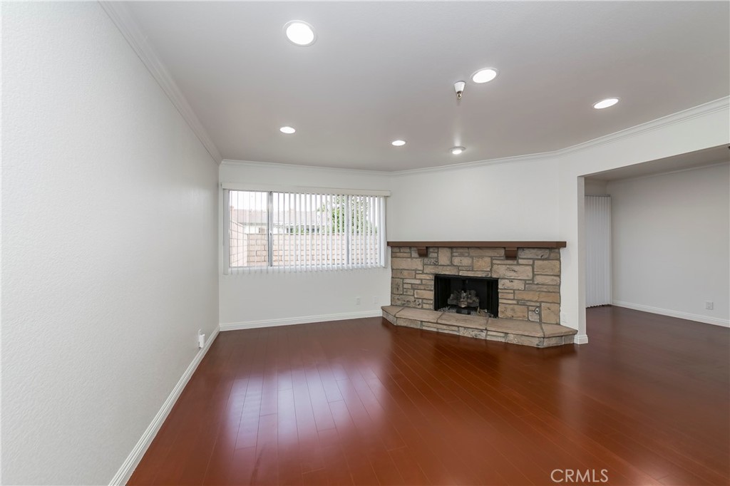 Residential Lease for rent at 8466 Kington Way, Cypress CA featuring 2 beds and 3 baths