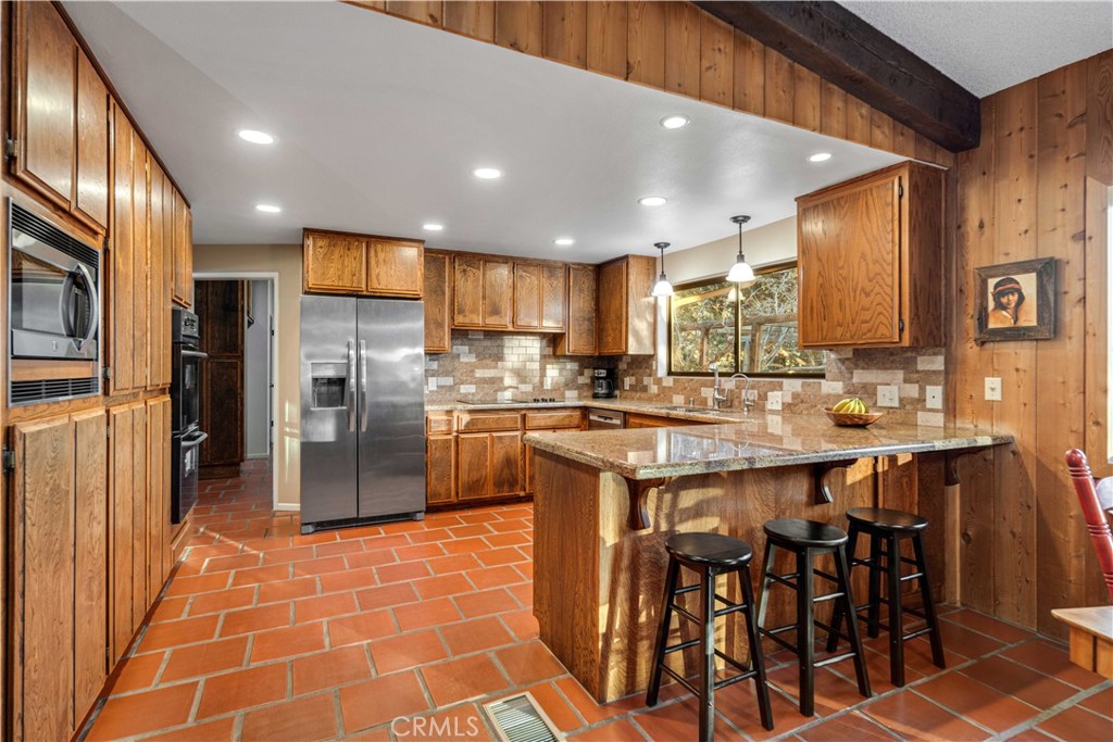 Active for sale at Palmdale, CA, Palmdale, CA CA and 5 baths