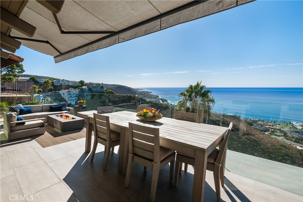 Residential Lease for rent at 709 Kendall Drive, Laguna Beach CA featuring 4 beds and 5 baths