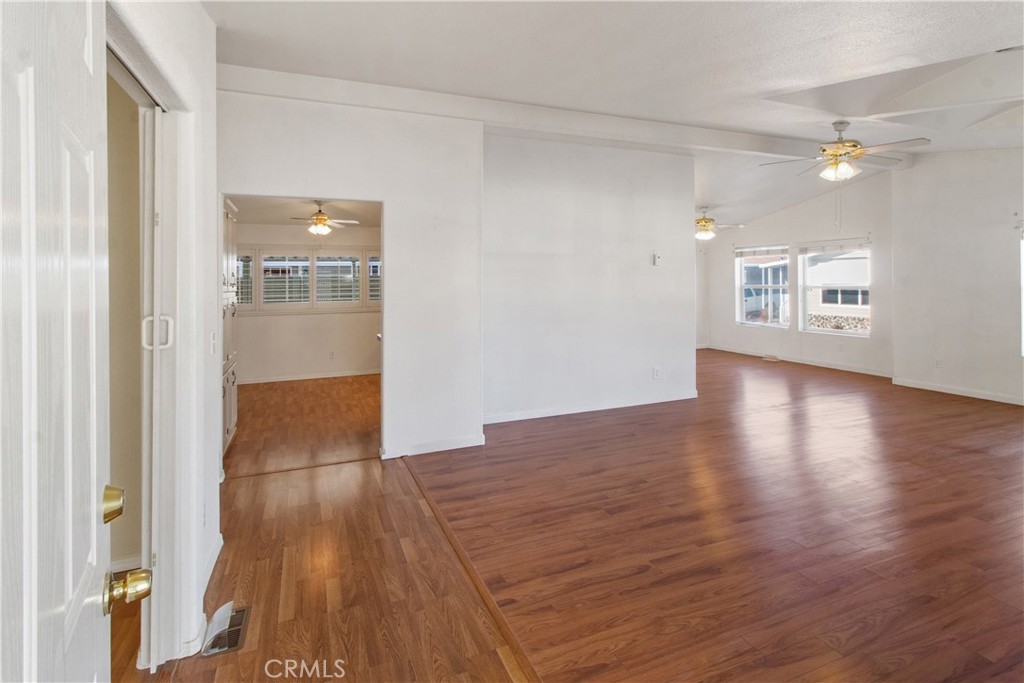 Manufactured In Park for sale at 1500 Held, Modesto CA featuring 2 beds and 2 baths