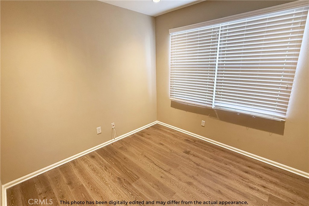Residential Lease for rent at 107 Mighty Oak, Irvine CA featuring 2 beds and 2 baths