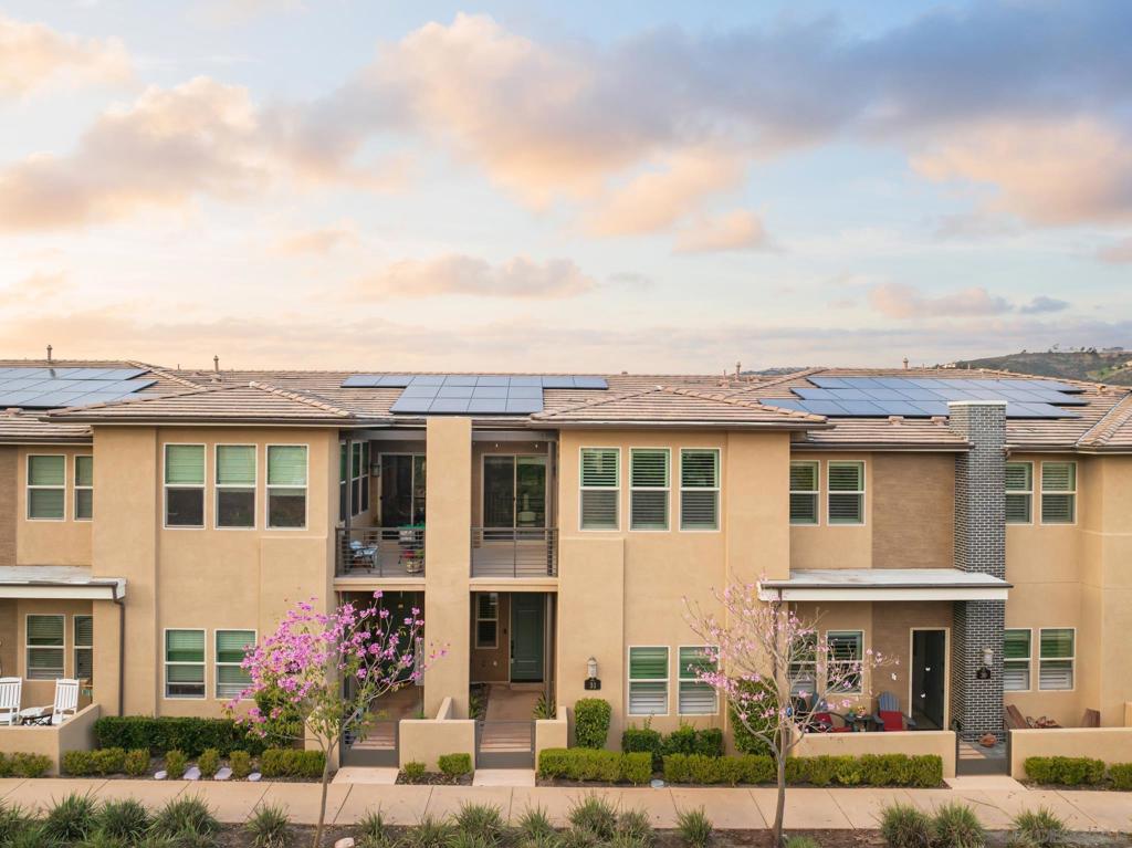 Residential for sale at 16750 Coyote Bush Dr 31, San Diego CA featuring 2 beds and 3 baths