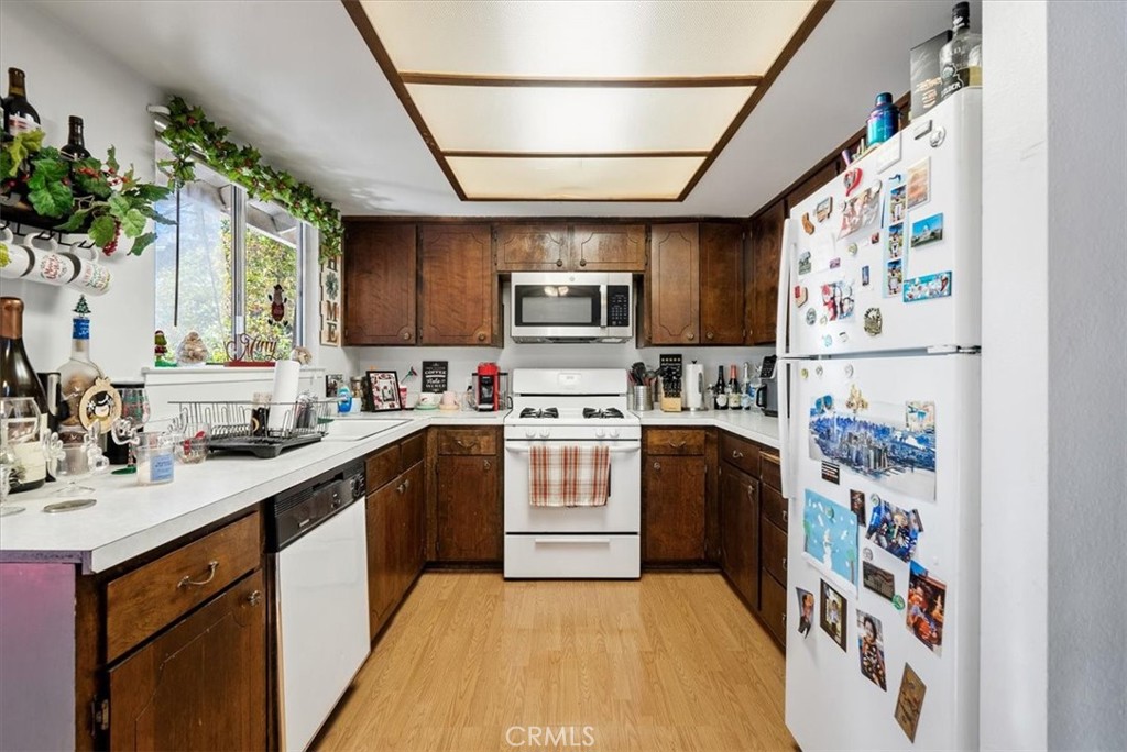 Residential for sale at 7520 Sombrilla, Atascadero CA featuring 10 beds and 6 baths