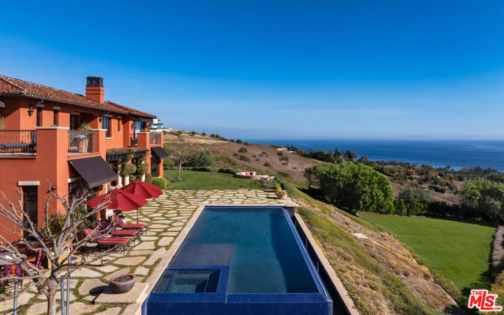 Residential Lease for rent at 6093 Murphy Way, Malibu CA featuring 7 beds and 9 baths
