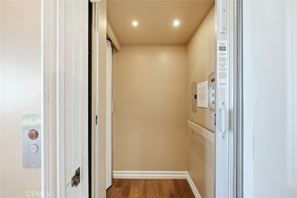 Residential for sale at 4430 Rosebank, La Canada Flintridge CA featuring 4 beds and 5 baths