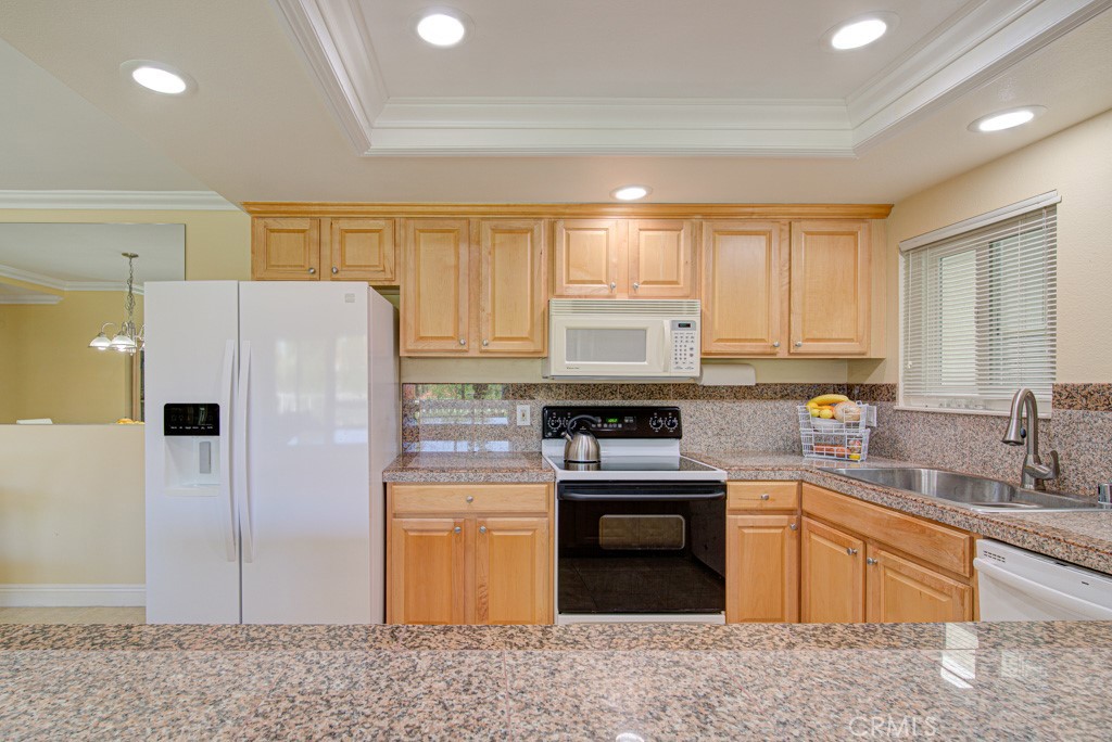Residential for sale at 829 Via Alhambra Q, Laguna Woods CA featuring 2 beds and 2 baths