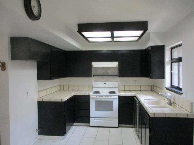 Residential for sale at 140 Gibson Drive 12, Hollister CA featuring 3 beds and 2 baths