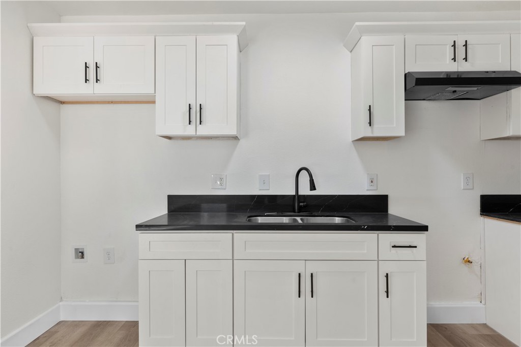 Residential Lease for rent at 6810 Dorinda Dr, Riverside CA and 1 bath