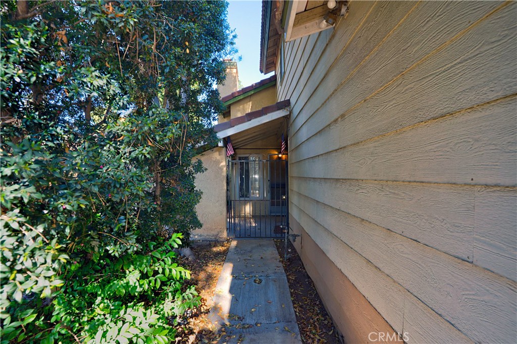 Residential for sale at 11251 Westfall, Riverside CA featuring 3 beds and 3 baths