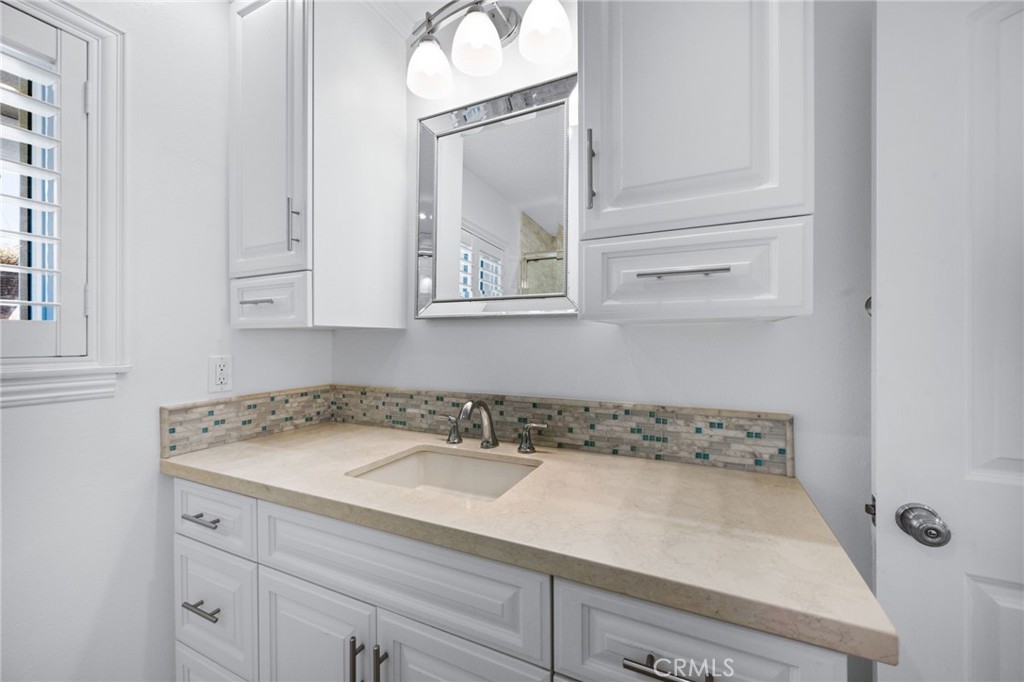 Residential for sale at 115 Morristown, Costa Mesa CA featuring 3 beds and 2 baths