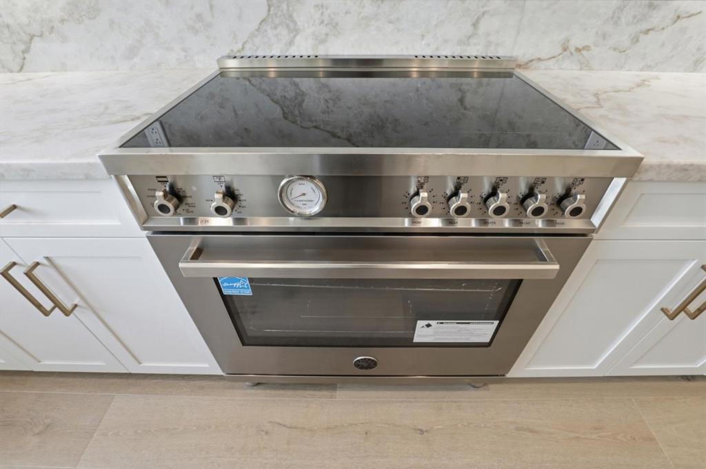 Residential for sale at 7360 Ailes Court, Gilroy CA featuring 4 beds and 4 baths