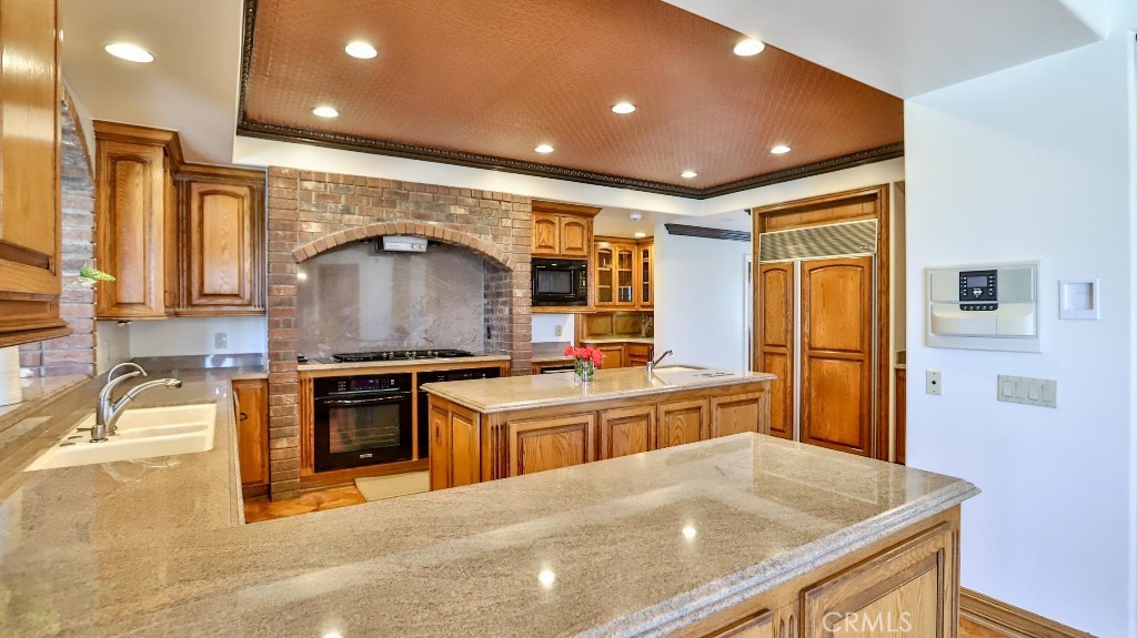 Residential for sale at 25782 Highplains, Laguna Hills CA featuring 6 beds and 7 baths