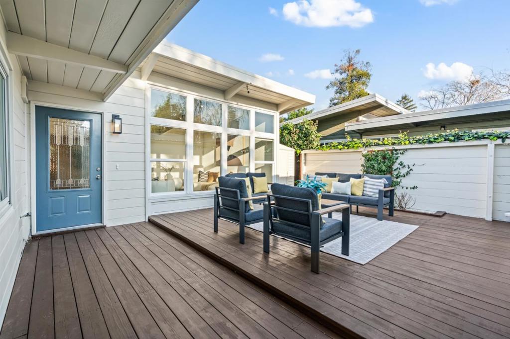 Active for sale at Palo Alto, CA, Palo Alto, CA CA and 3 baths