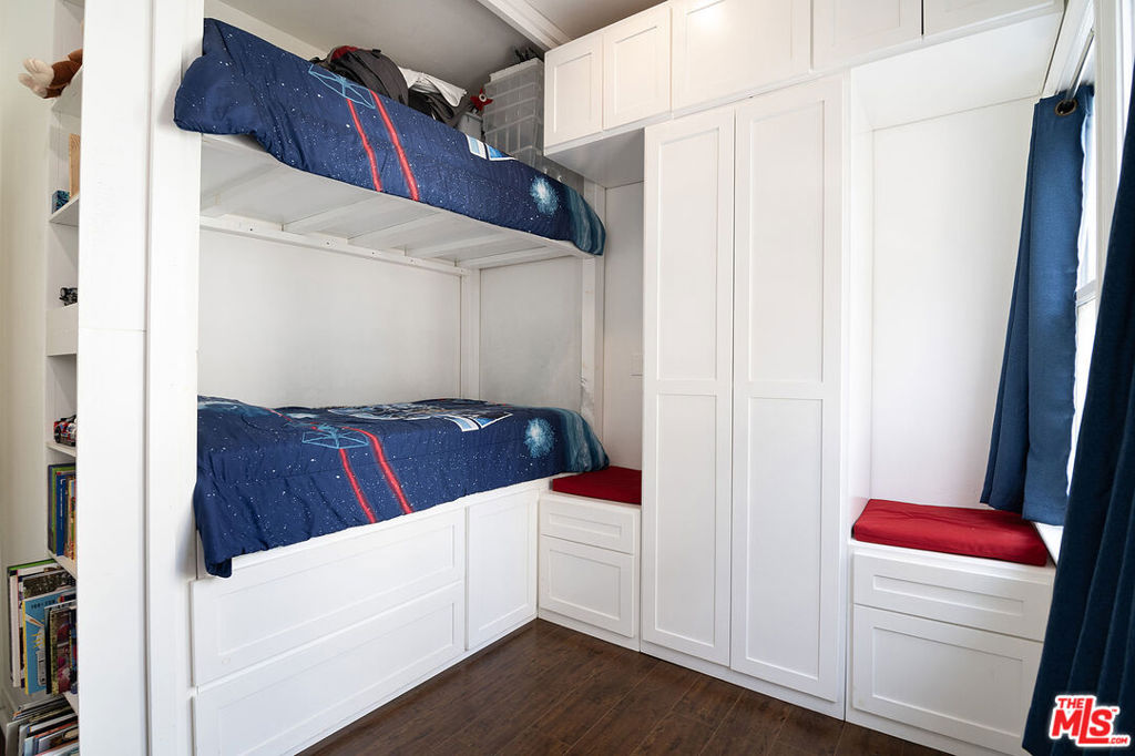 Residential for sale at 340 N Oakhurst Drive 205, Beverly Hills CA featuring 2 beds and 1 bath