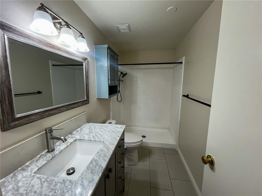Residential Lease for rent at 10191 Finchley, Westminster CA featuring 3 beds and 2 baths