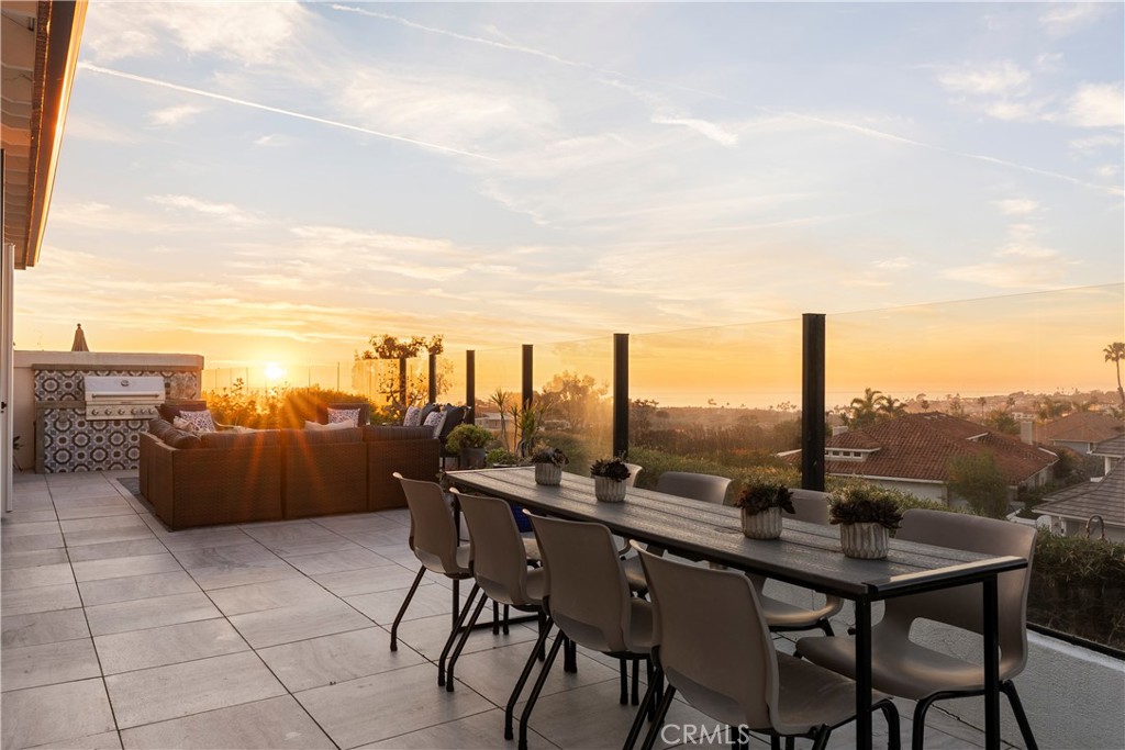 Residential Lease for rent at 10 Soto Grande, Dana Point CA featuring 2 beds and 3 baths