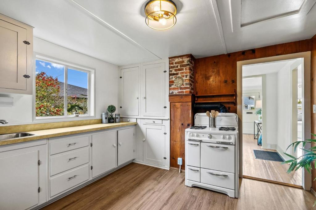 Residential for sale at 144 Averitt Street, Santa Cruz CA featuring 2 beds and 1 bath
