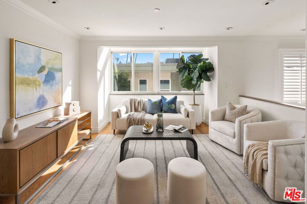 Residential for sale at 846 21st Street 4, Santa Monica CA featuring 3 beds and 3 baths