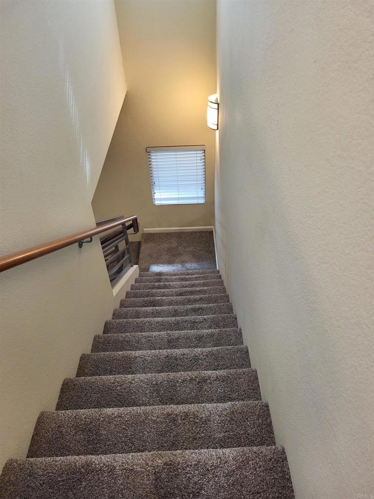 Residential Lease for rent at 687 South Coast Highway 101 222, Encinitas CA featuring 3 beds and 3 baths