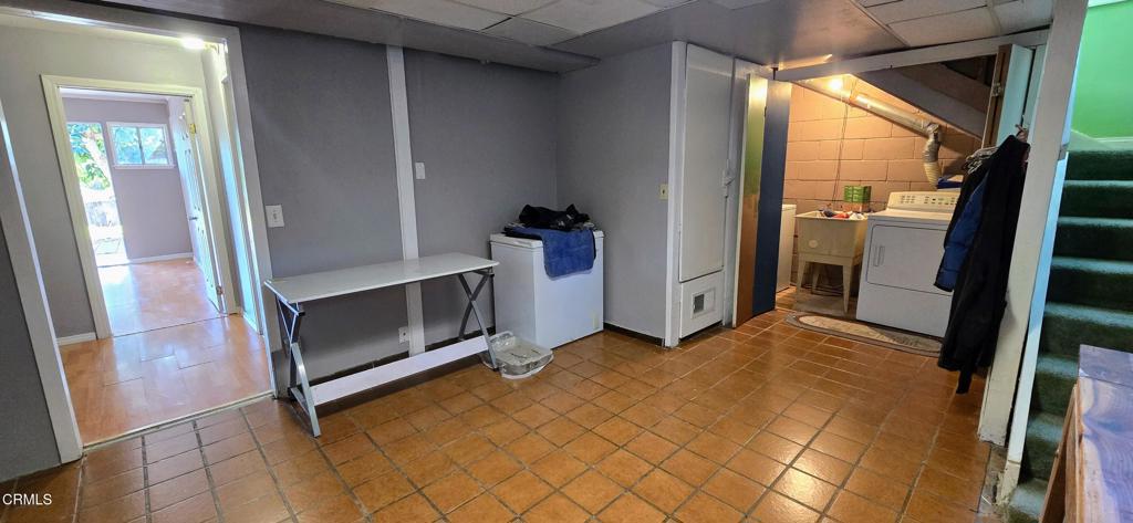 Residential for sale at 835 Loma Drive, Ojai CA featuring 2 beds and 3 baths