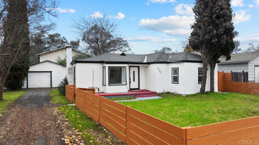 Residential for sale at 2163 4Th Street, Oroville CA featuring 3 beds and 1 bath