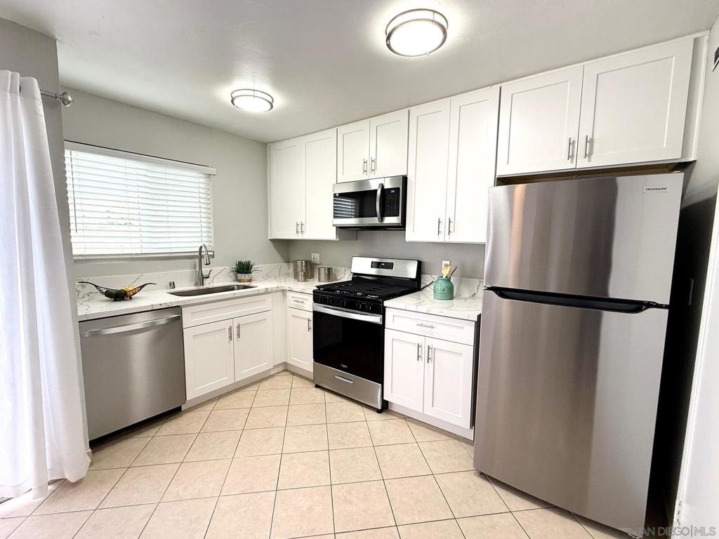 Residential for sale at 1687 Rue De Valle, San Marcos CA featuring 2 beds and 2 baths