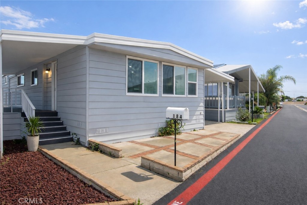 Manufactured In Park for sale at 19361 Brookhurst Street 184, Huntington Beach CA featuring 2 beds and 2 baths