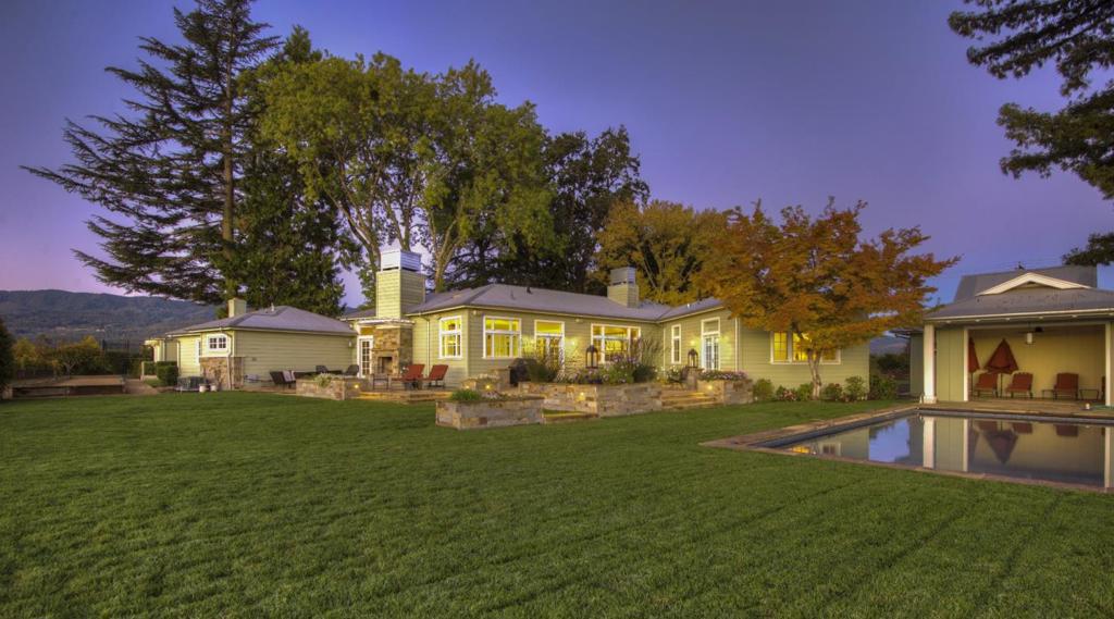 Residential Lease for rent at 555 Zinfandel Lane, St Helena, Napa County CA featuring 4 beds and 5 baths