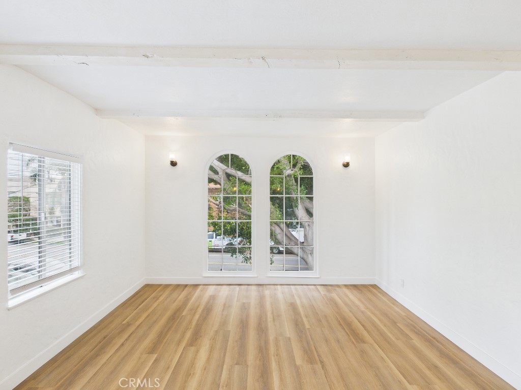 Residential Lease for rent at 1533 E 3rd Street 1535, Long Beach CA featuring 2 beds and 1 bath