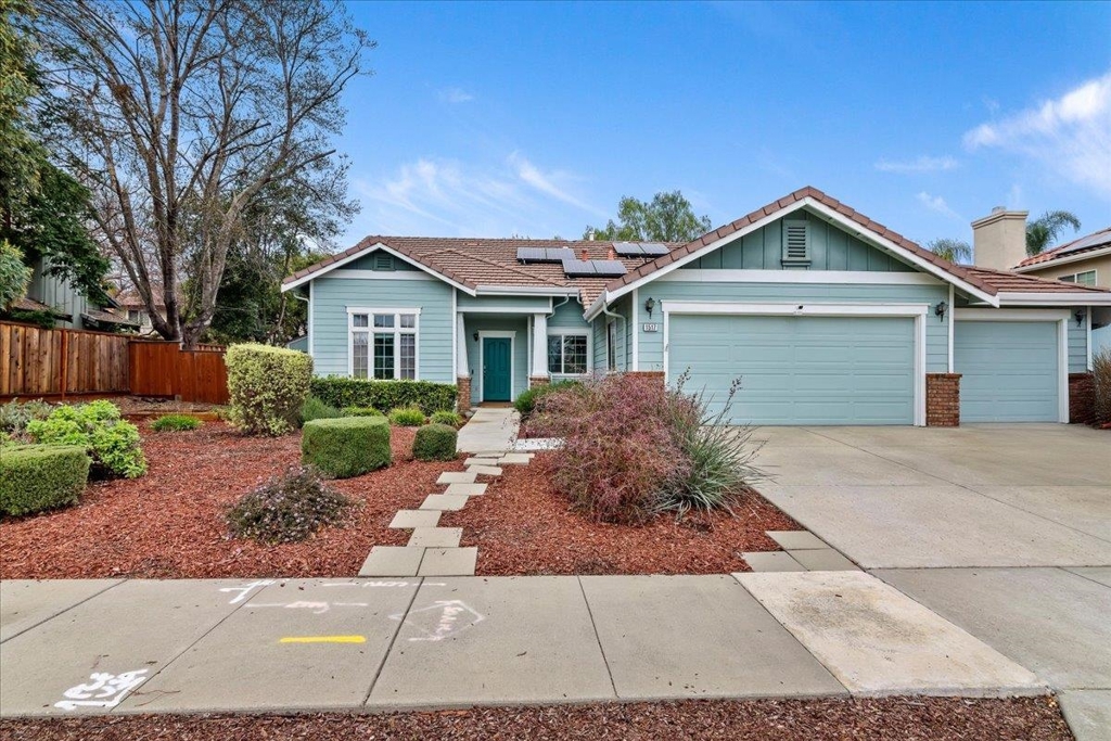 Residential for sale at 1517 Buena Vista St, Brentwood CA featuring 5 beds and 3 baths