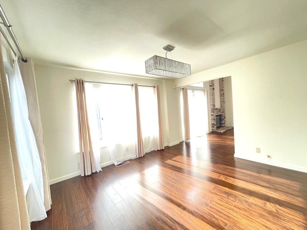 Residential Lease for rent at 4176 Bell Common, Fremont CA featuring 3 beds and 3 baths