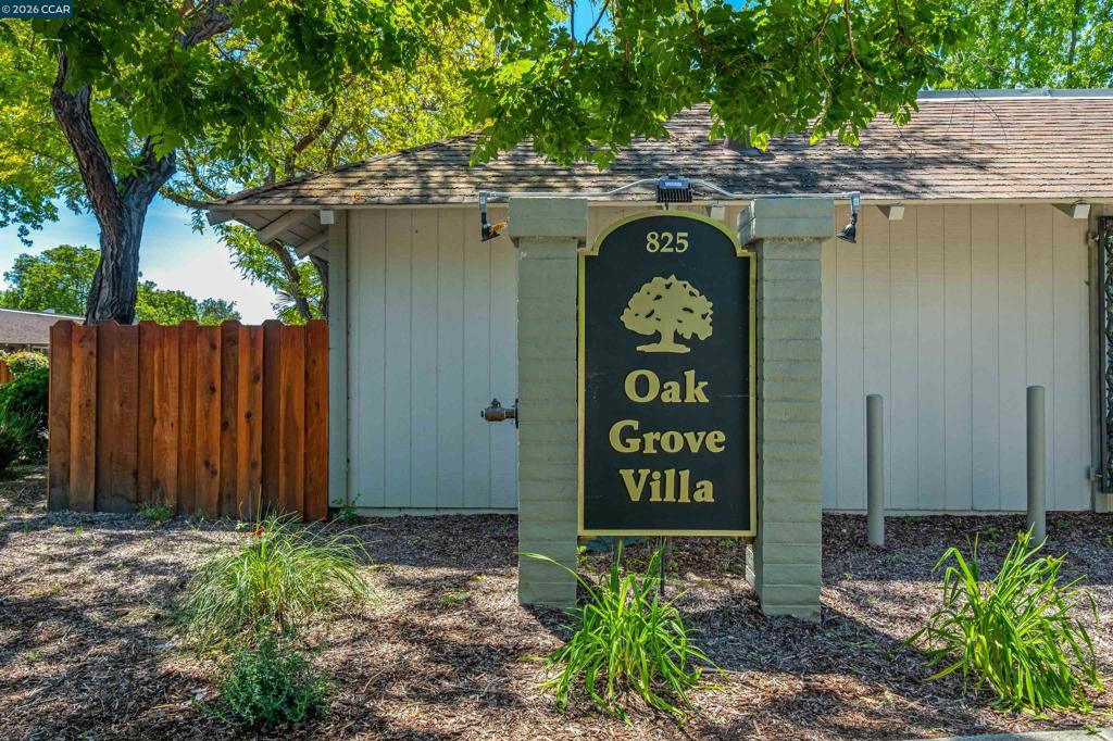 Residential for sale at 825 Oak Grove Rd 46, Concord CA featuring 2 beds and 1 bath