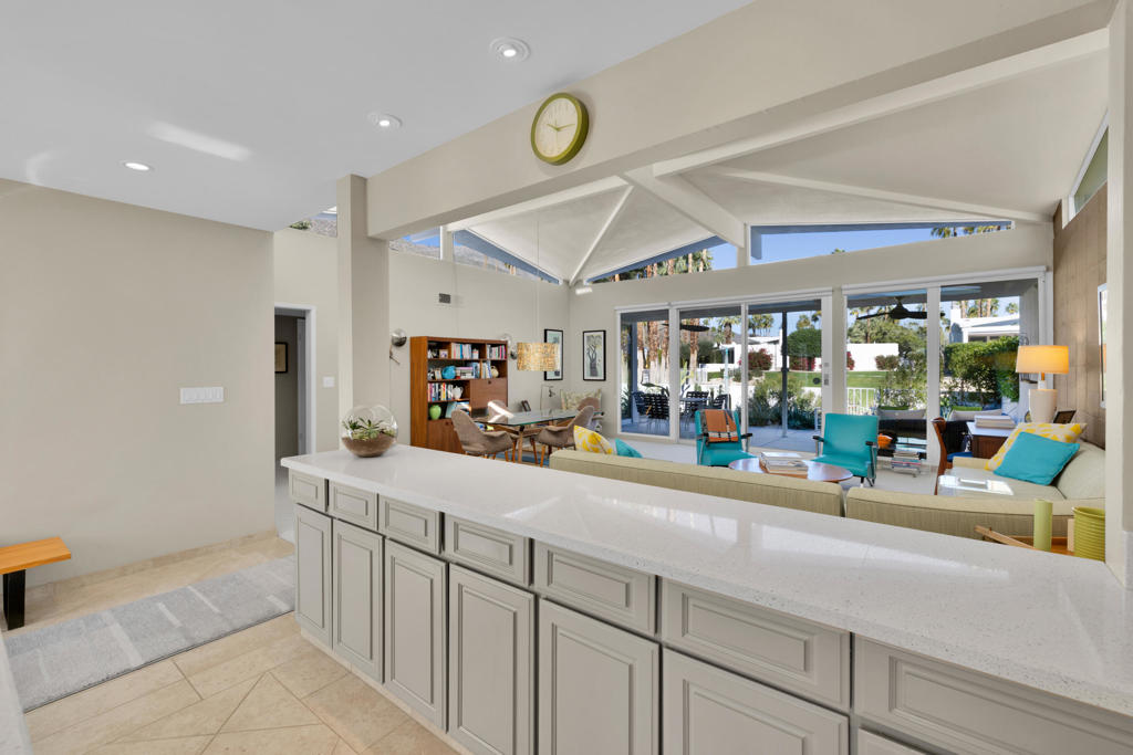 Residential for sale at 246 E Avenida Granada, Palm Springs CA featuring 3 beds and 2 baths