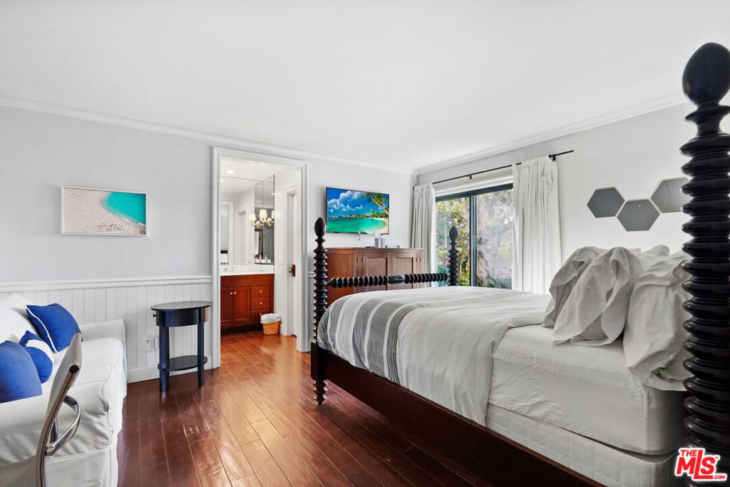 Residential Lease for rent at 6787 LAS OLAS Way, Malibu CA featuring 3 beds and 3 baths