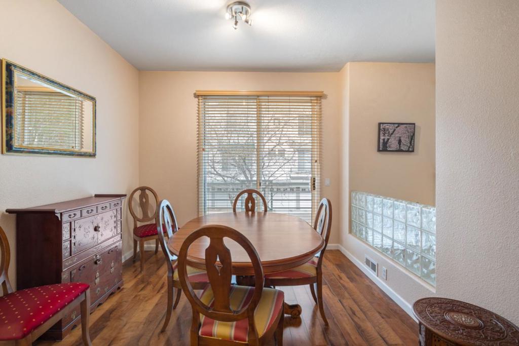 Residential for sale at 425 Navaro Way 108, San Jose CA featuring 3 beds and 3 baths