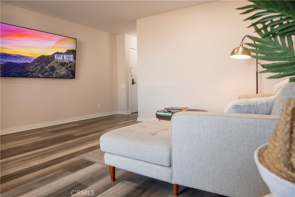 Residential for sale at 6151 Orange 215, Los Angeles CA featuring 1 bed and 1 bath