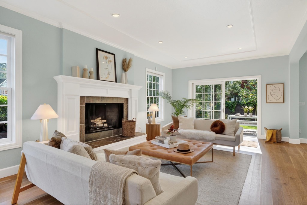 Residential for sale at 165 Cross Rd, Oakland CA featuring 4 beds and 3 baths