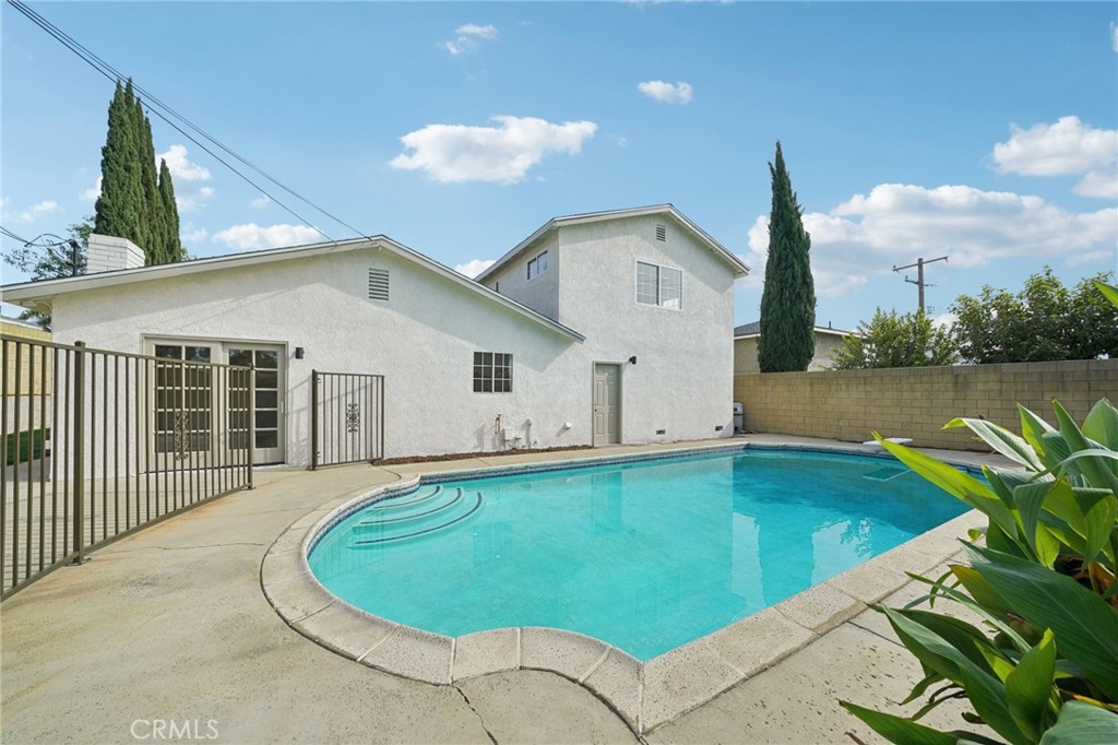 Residential for sale at 6270 Kinlock, Rancho Cucamonga CA featuring 4 beds and 2 baths