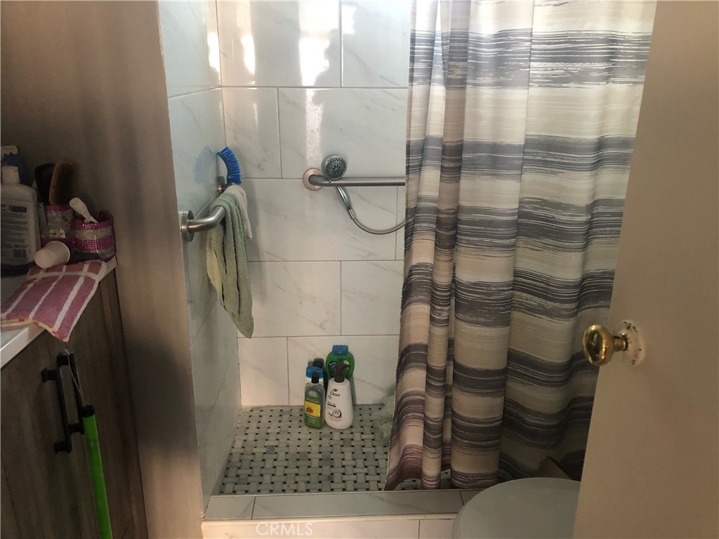 Manufactured In Park for sale at 9020 Somerset Boulevard 19, Bellflower CA featuring 2 beds and 1 bath