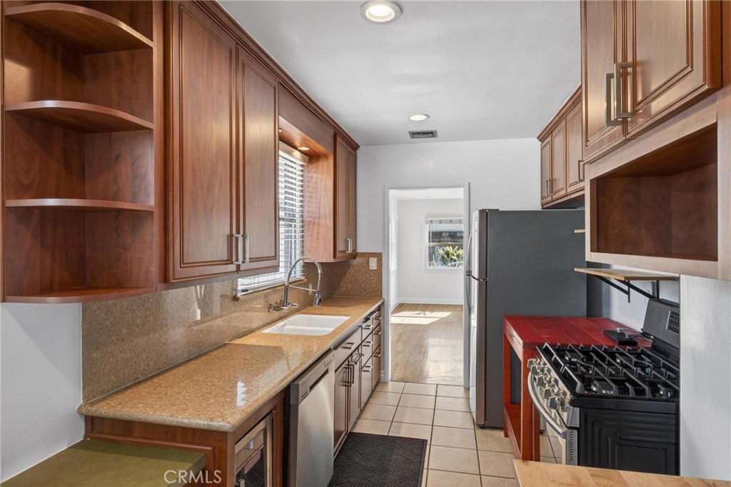 Residential for sale at 4905 W 138th, Hawthorne CA featuring 3 beds and 2 baths