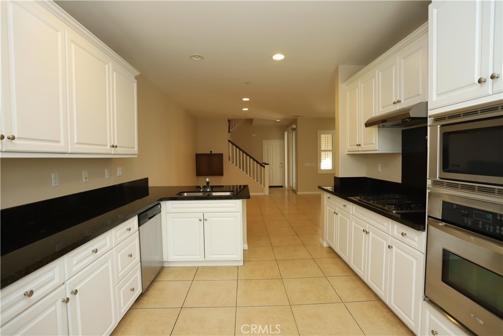 Residential Lease for rent at 47 Wild Trails, Irvine CA featuring 3 beds and 3 baths