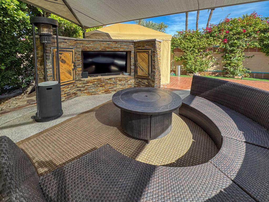 Residential for sale at 80394 Ave 48 117, Indio CA