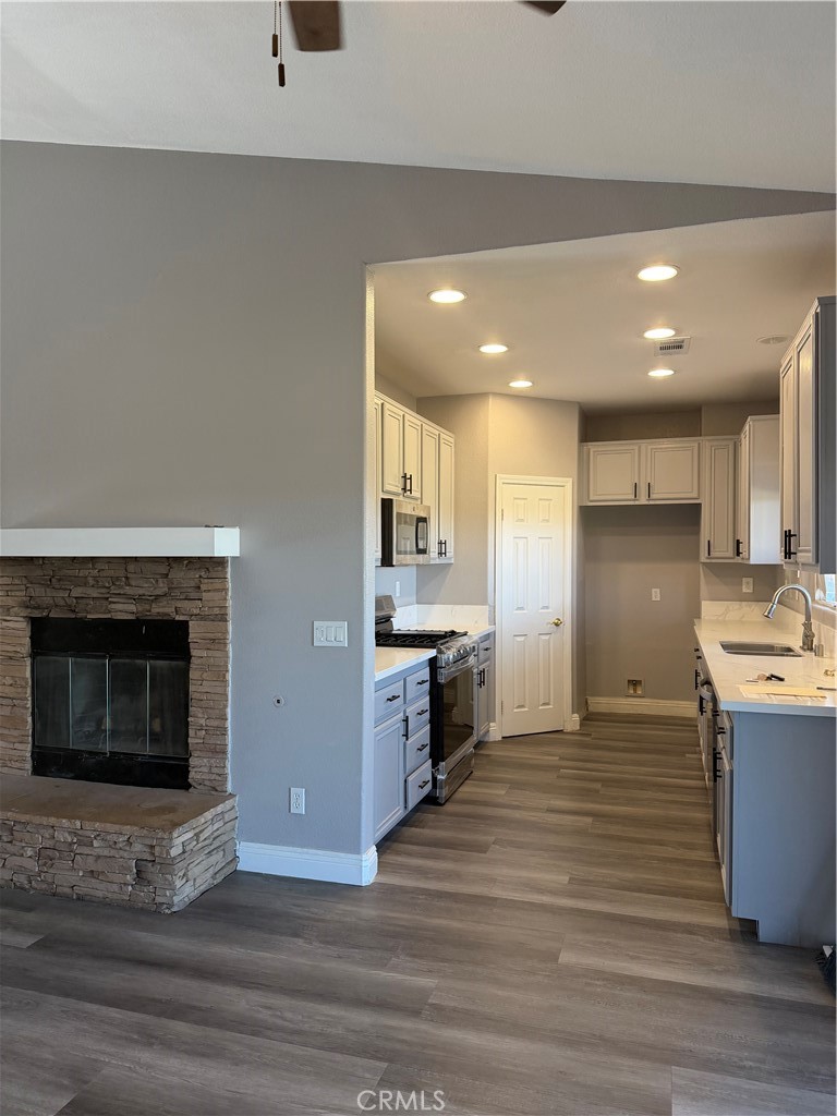 Residential Lease for rent at 16146 Winona st, Victorville CA featuring 4 beds and 2 baths